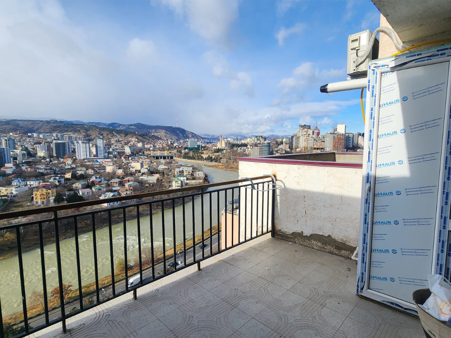 Apartment for sale in Isani