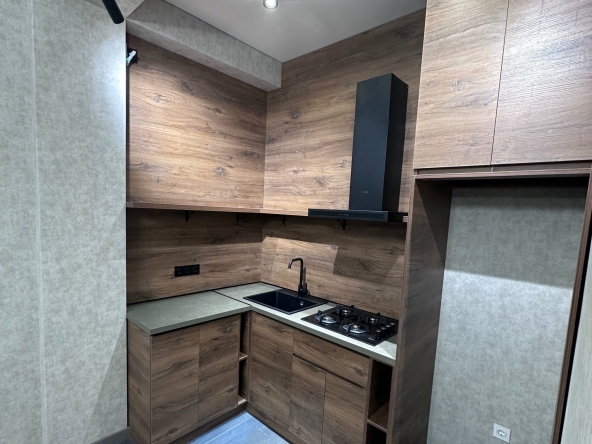 آپارتمان 2 اتاق خواب برای فروش در سابورتالو 18 2 bedroom apartment for sale on Saburtalo 1