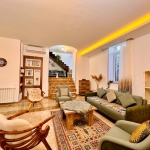 Villa for rent in Vake 12