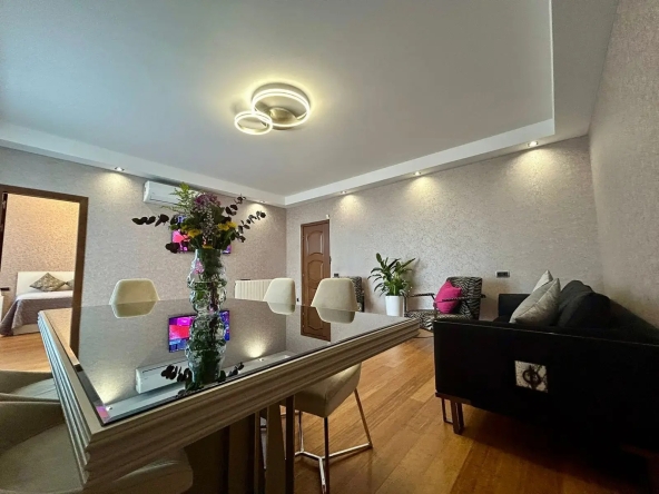 2 bedroom apartment for rent in Vake 1 2