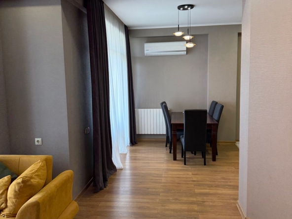 3 bedroom apartment for rent in Vake 13