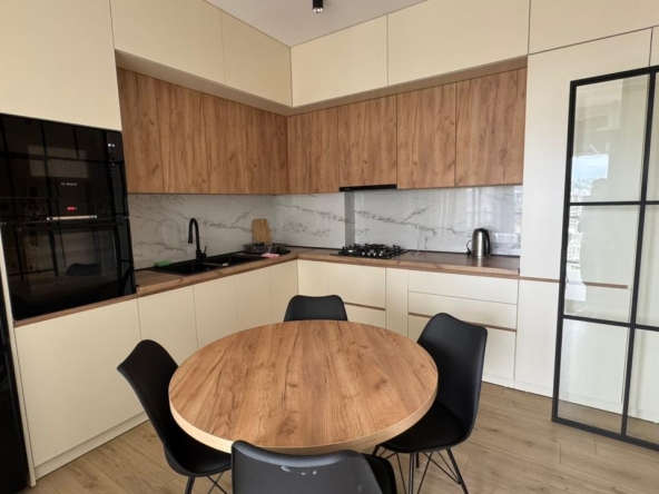 آپارتمان سه خوابه براي اجاره در سابورتالو 6 3 bedroom apartment for rent on Saburtalo 1 1