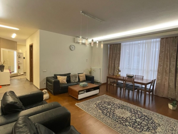آپارتمان سه خوابه برای فروش در سابورتالو 8 3 bedroom apartment for sale on Saburtalo 5