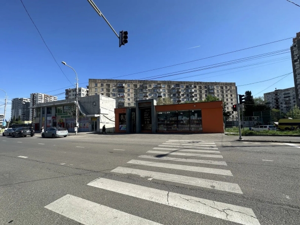 Commercial space for rent in Varketili 2