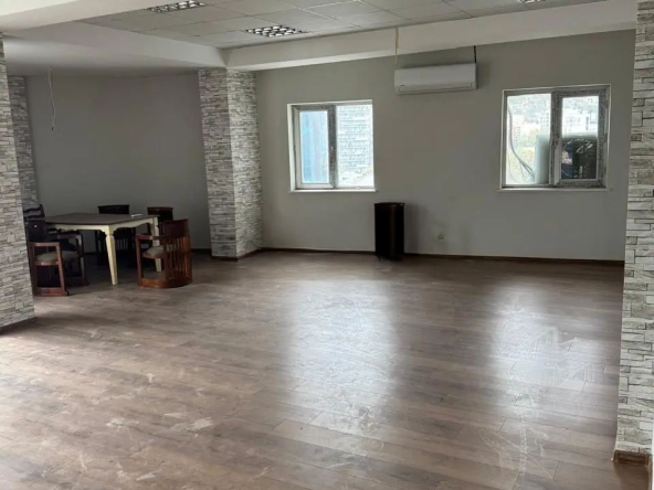فضای تجاری برای فروش در Saburtalo 8 Commercial space for sale on Saburtalo 1